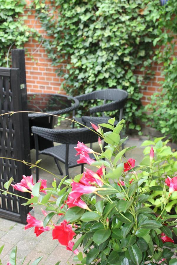 Amalie Bed And Breakfast & Apartments Odense Luaran gambar